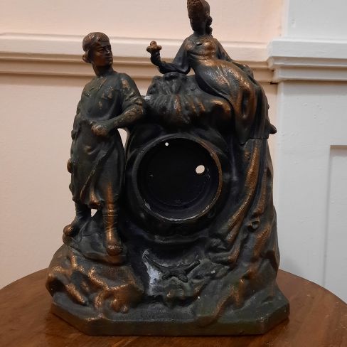 Статуэтка литая