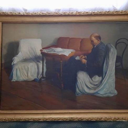 Картина "Ленин в кабинете за столом"