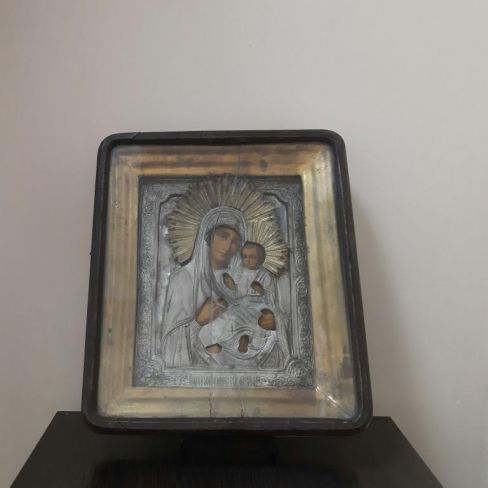 Икона, изображение Тихвинской Божьей Матери с ребенком
